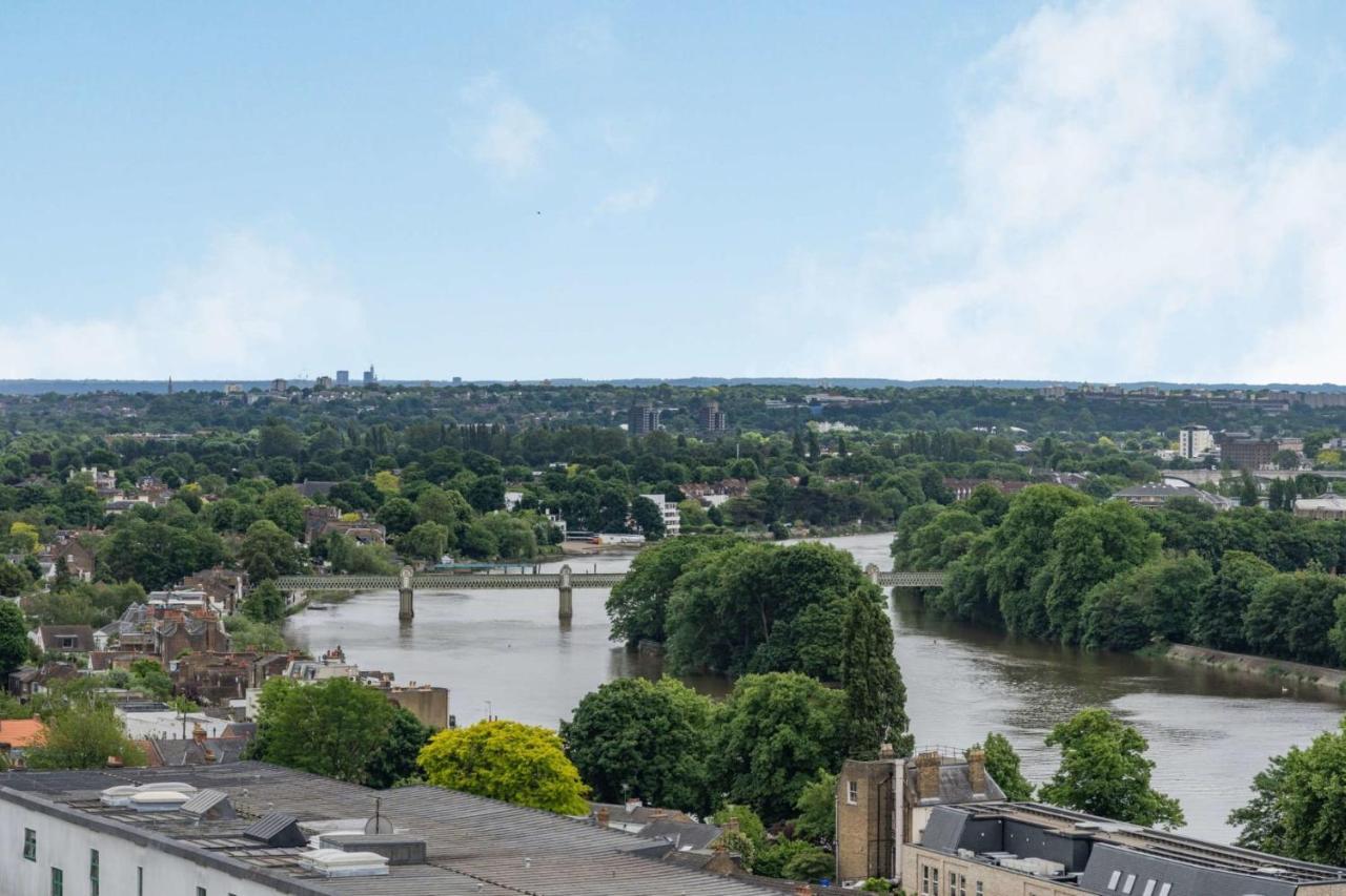 Modern Apartments In Brentford 2 Minutes Walk From Kew Bridge Exterior foto